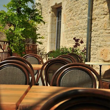 L'esprit Du Causse Couette-café 4*