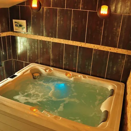 Couette-café L'esprit Du Causse 4*